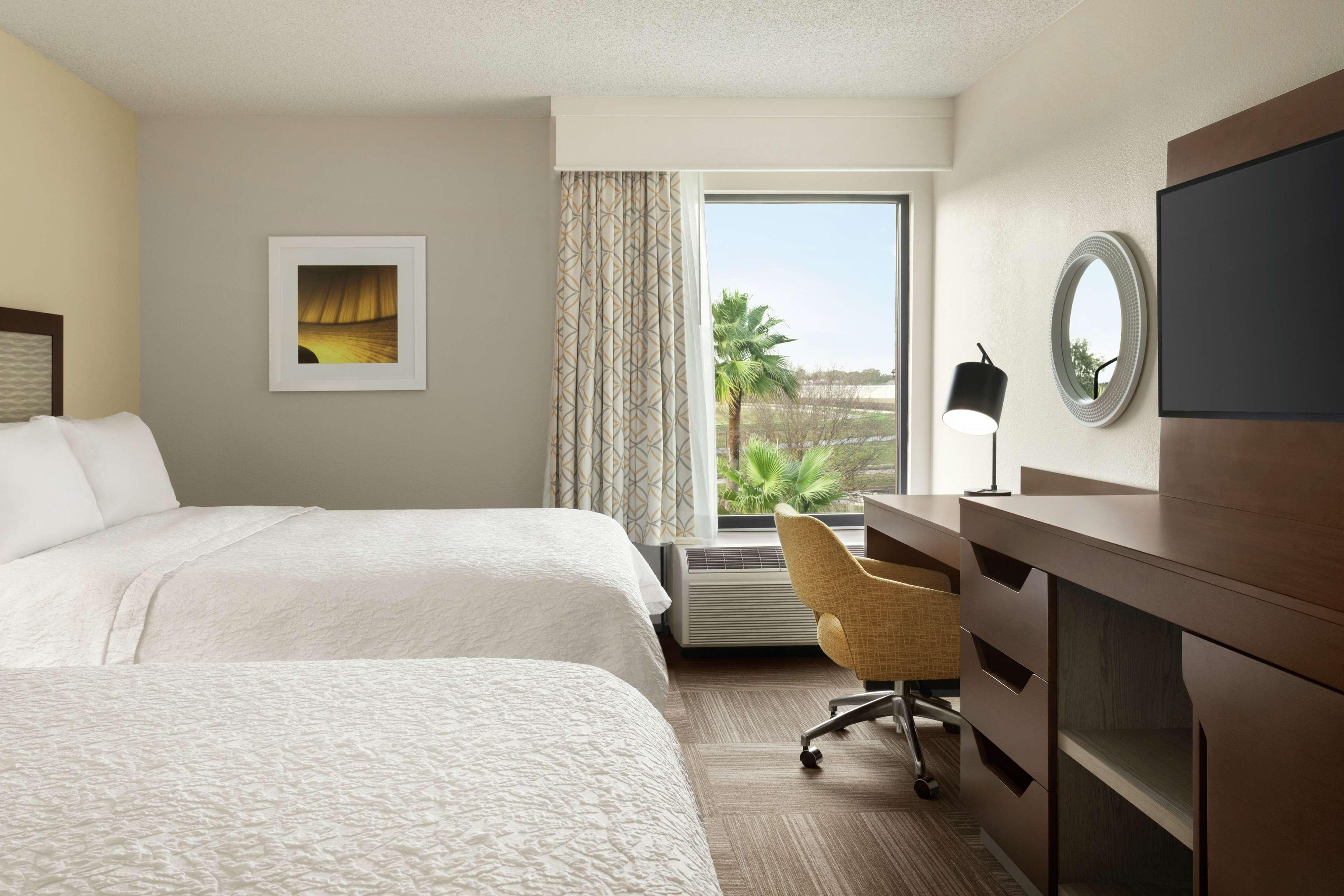 Hampton Inn Houston Hobby Airport Екстериор снимка