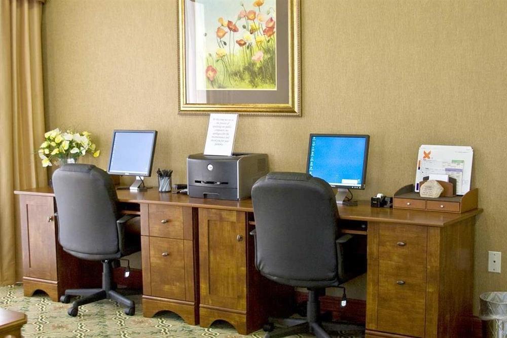 Hampton Inn Houston Hobby Airport Съоръжения снимка