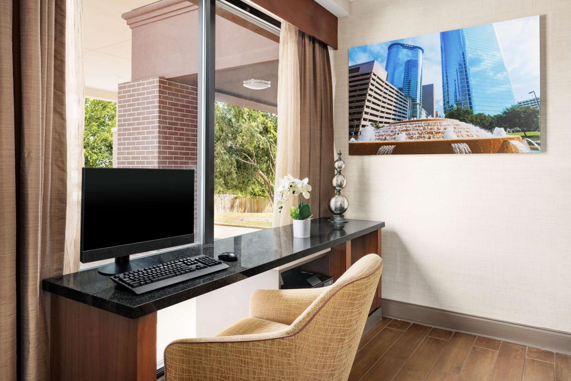 Hampton Inn Houston Hobby Airport Екстериор снимка