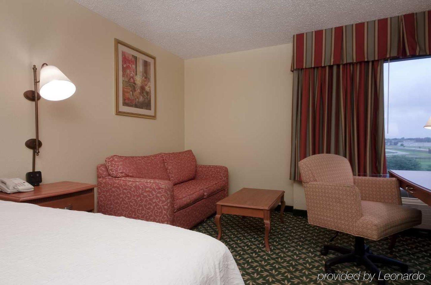 Hampton Inn Houston Hobby Airport Екстериор снимка
