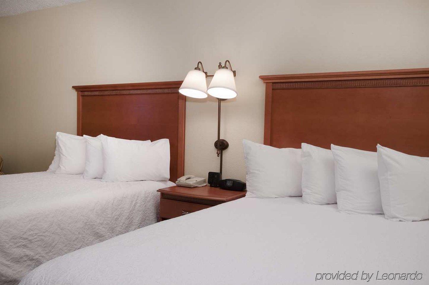 Hampton Inn Houston Hobby Airport Екстериор снимка