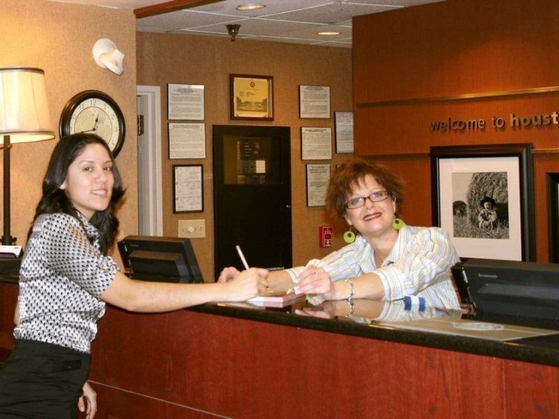 Hampton Inn Houston Hobby Airport Екстериор снимка